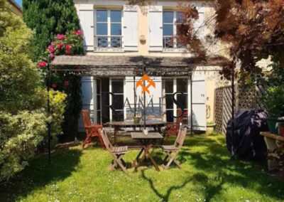 BONDY – Bondy Sud – Maison 5 pièces – Jardin – 319 000 €