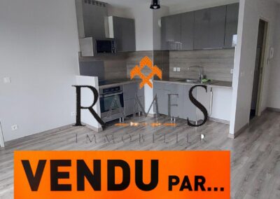 VILLEMOMBLE – Centre Ville – 3 pièces de 50 m² – Cave – Box en sous sol – 234 000 €
