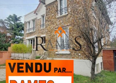 VILLEMOMBLE – Eglise – Meulière 6 pièces – 4 chambres – Terrasse – jardin – 649 000 €