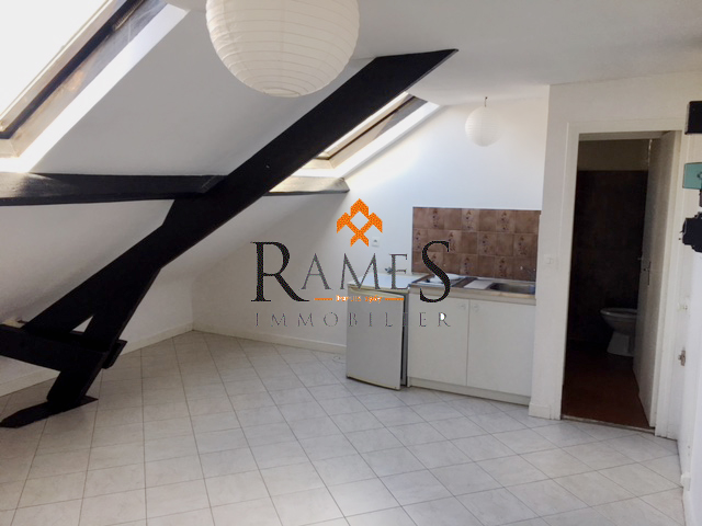 VILLEMOMBLE – Centre ville – Studio – Dernier étage – 89 000 €