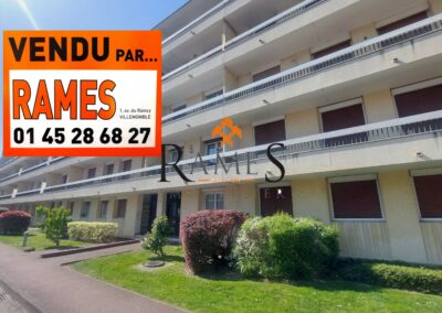 LIVRY GARGAN – Proche Mairie – 4 pièces de 84 m² – Balcons – Parkings – 169000 €
