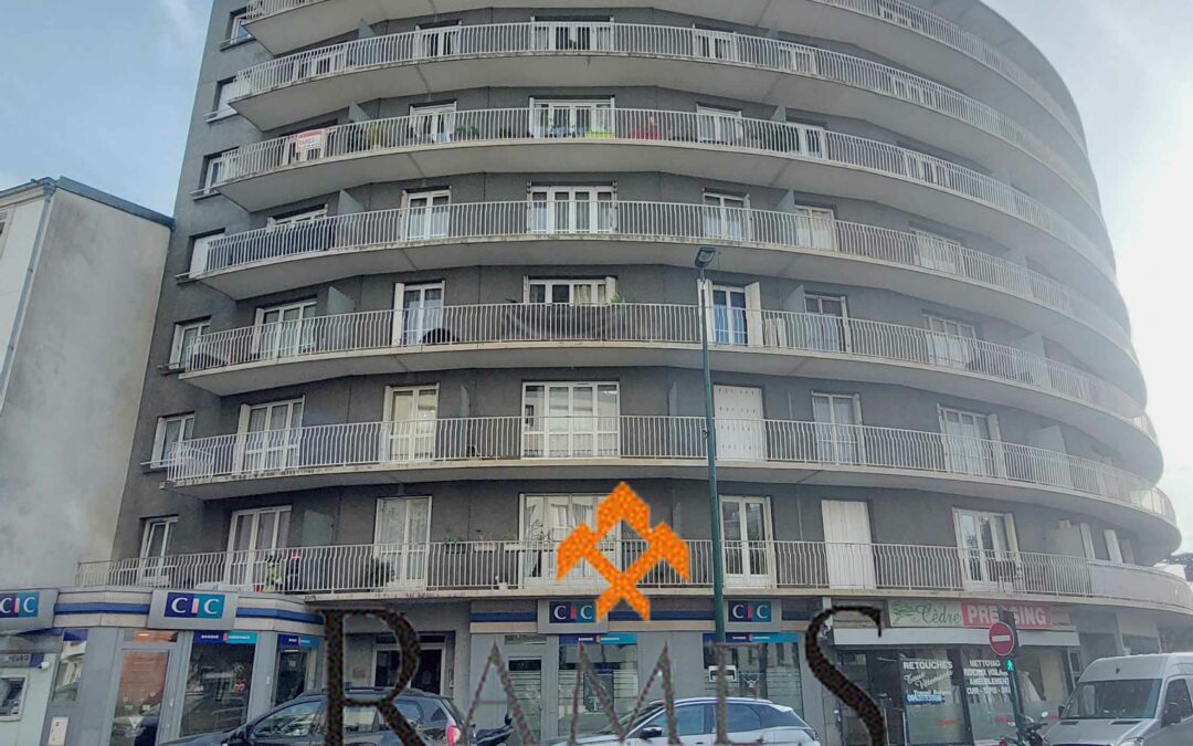 GAGNY – Centre ville – 3 pièces de 56 m² – 2 Balcons – 2 parkings – cave – 167 000 €