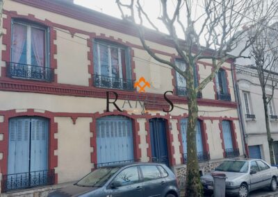LE RAINCY – Proche Centre ville – 3 pièces de 51 m² – Cave – Chambre de service – 188 000 €