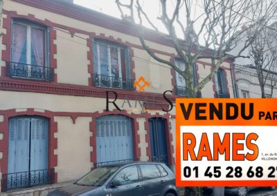 LE RAINCY – Proche Centre ville – 3 pièces de 52 m² – Cave – 2 Chambres de service – 198 000 €