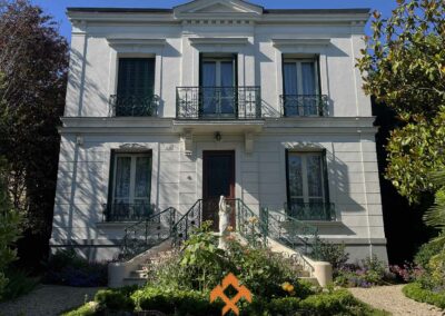 LE RAINCY – Secteur Bellevue – Demeure de 8 pièces – Garage – Jardin – Terrain 743 m² –  1 150 000 €