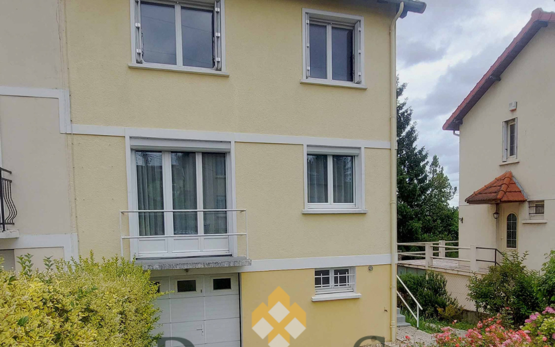 VILLEMOMBLE – Secteur pavillonnaire – Maison 5 pièces – 3 Chambres – Terrasse – Garage – 338 000 €